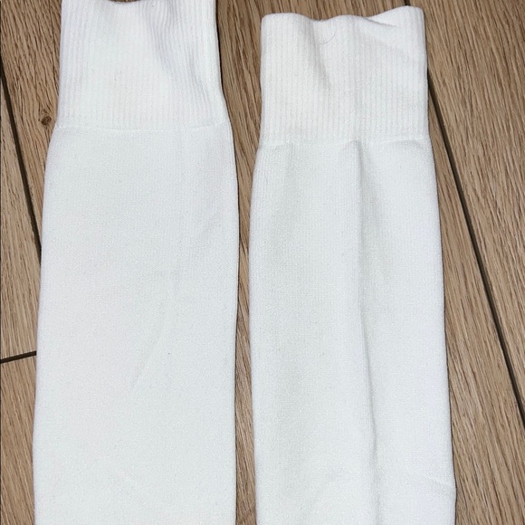 EUC - Nike White Dri-Fit Athletic Socks and Matrix Blue Shin Guards - Picture 12 of 16